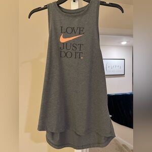 Nike workout tank